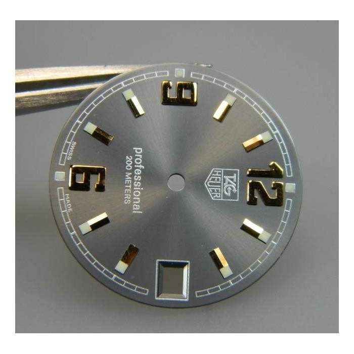 TagHeuer Pro 200m cadran gris