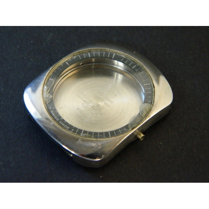 Longines Comet boîtier