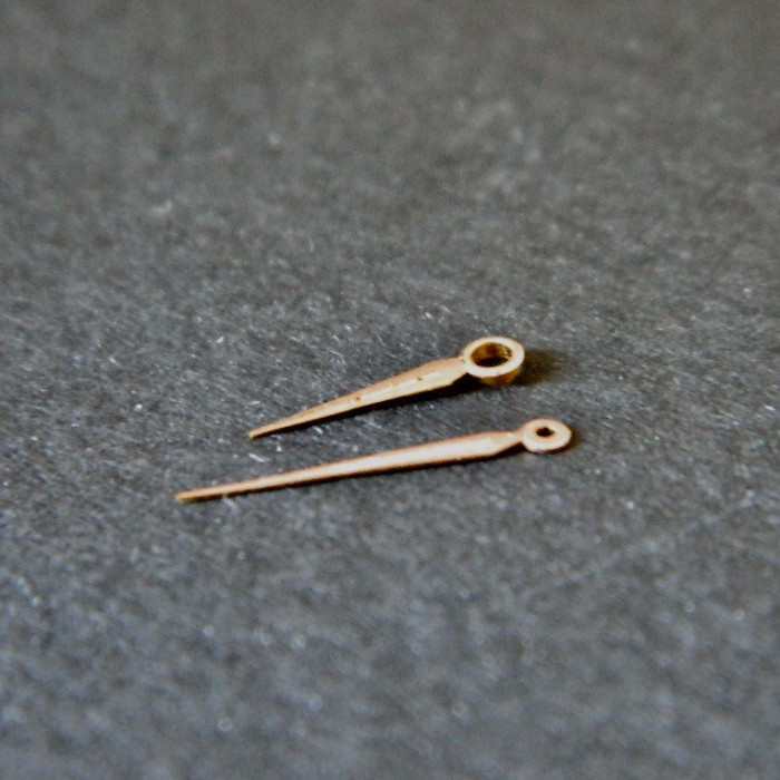 Omega 350  Aiguilles dorées