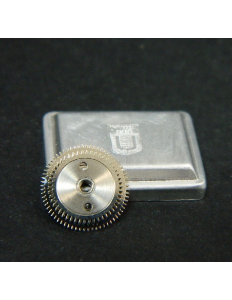 Universal Genève 218 - 1520 Embrayage monté