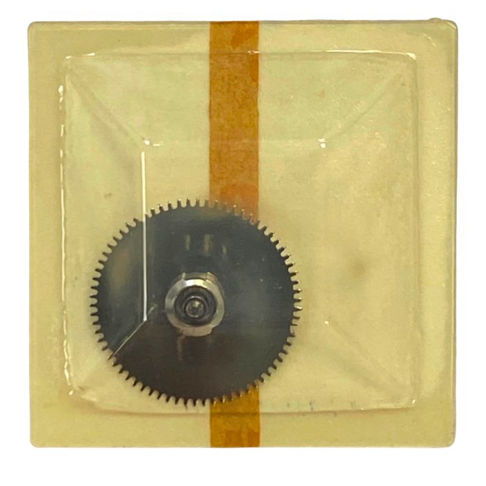 PUW 560 - 197/1 Bonde axe et rochet montés - Core axle and ratchet wheel mounted