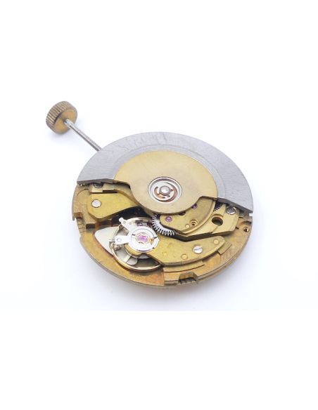 FHF 909-Titus mouvement