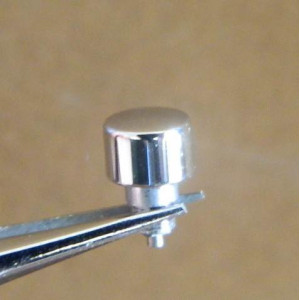 OMEGA Poussoir Speedmaster broad arrow