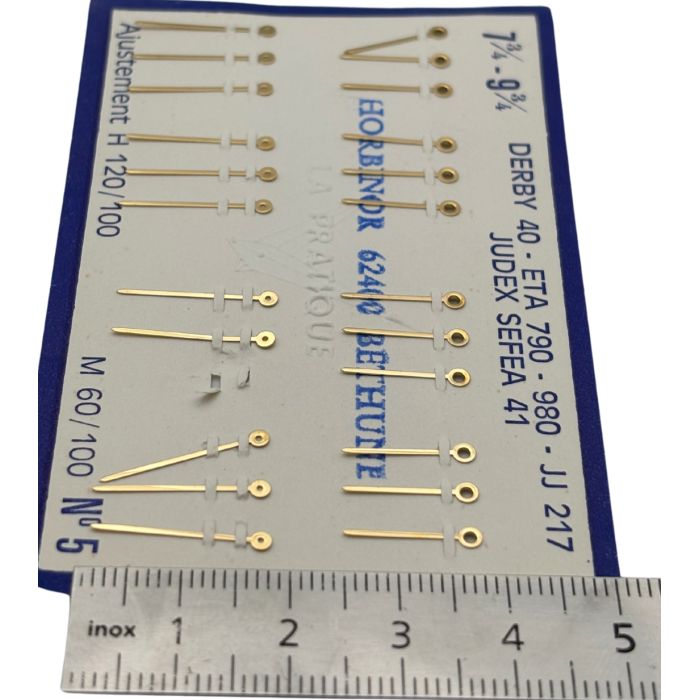 Derby 40 Aiguilles - Hands