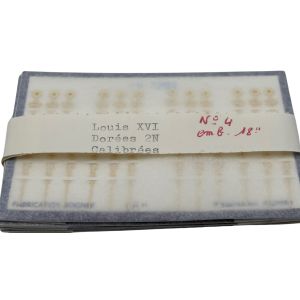 FE 7221 Aiguilles Louis XVI - Hands