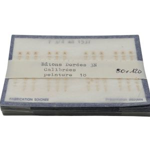 AS 1537 Aiguilles - Hands