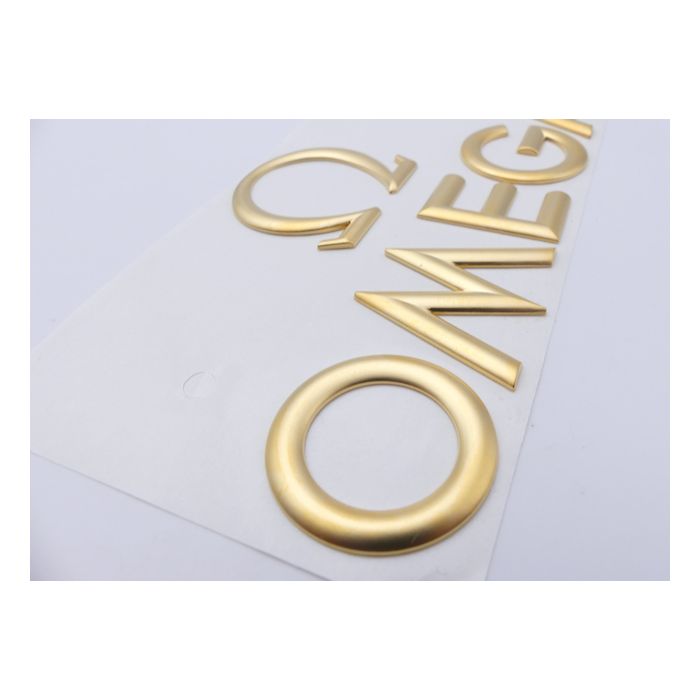 Omega lettres dorées - golden letters
