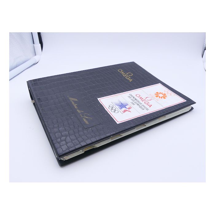 Omega Classeur "montres de luxe" - Vintage lady watches book