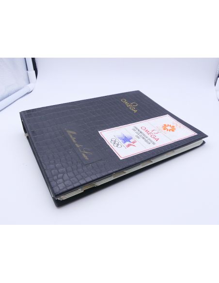 Omega Classeur "montres de luxe" - Vintage lady watches book