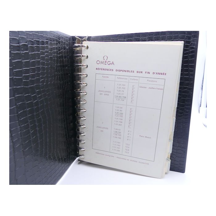Omega Classeur "montres de luxe" - Vintage lady watches book