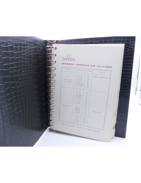 Omega Classeur "montres de luxe" - Vintage lady watches book