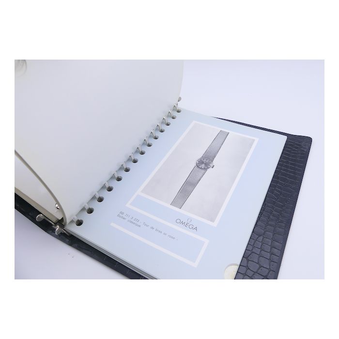 Omega Classeur "montres de luxe" - Vintage lady watches book