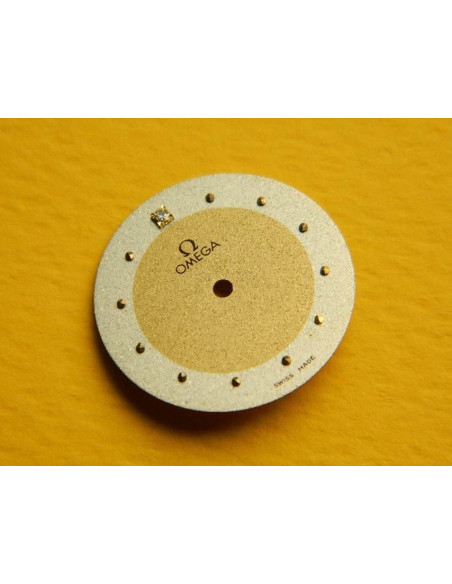 OMEGA Cadran femme doré