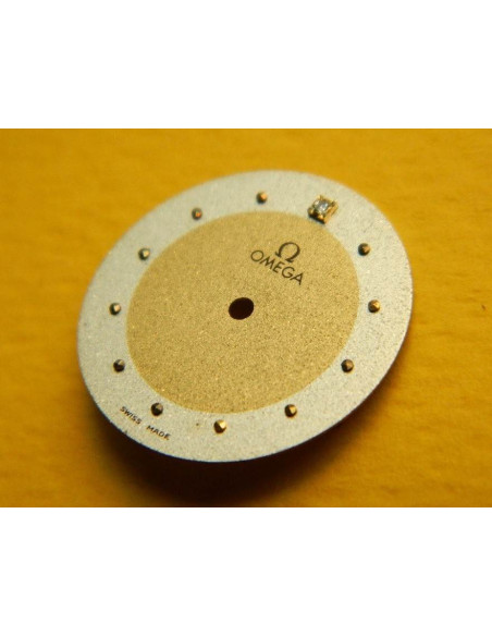 OMEGA Cadran femme doré