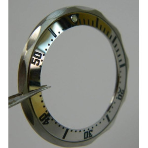 Omega seamaster lunette