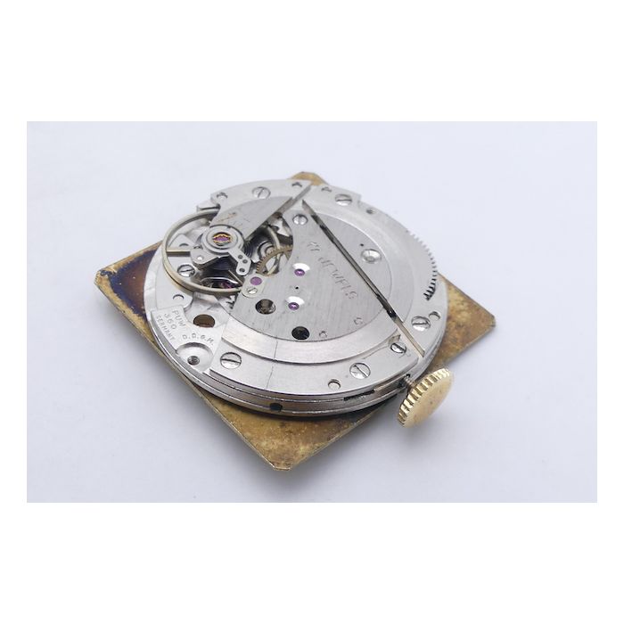 PUW 1261 Mouvement - Movement