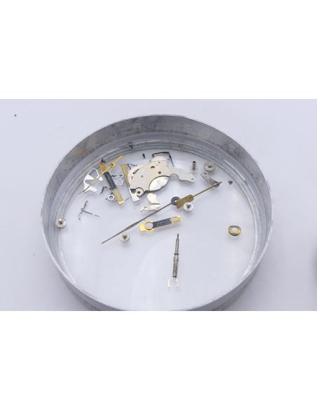 PUW 1561 mouvement - movement