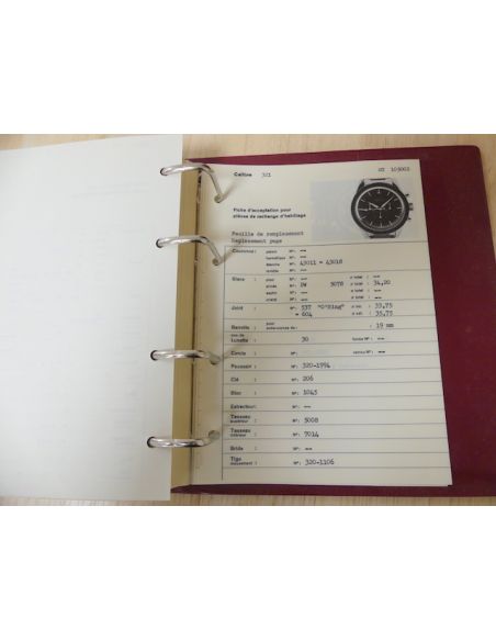 Omega Catalogues de pièces de rechange d'habillement - Vintage technical books