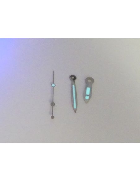 Oris Diver date 7533 Aiguilles - Hands