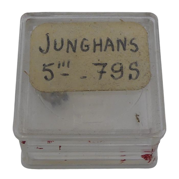 Junghans 79S - 240 Chaussée lanternée (à l'unité) - Cannon pinon with clam notch (per unit)