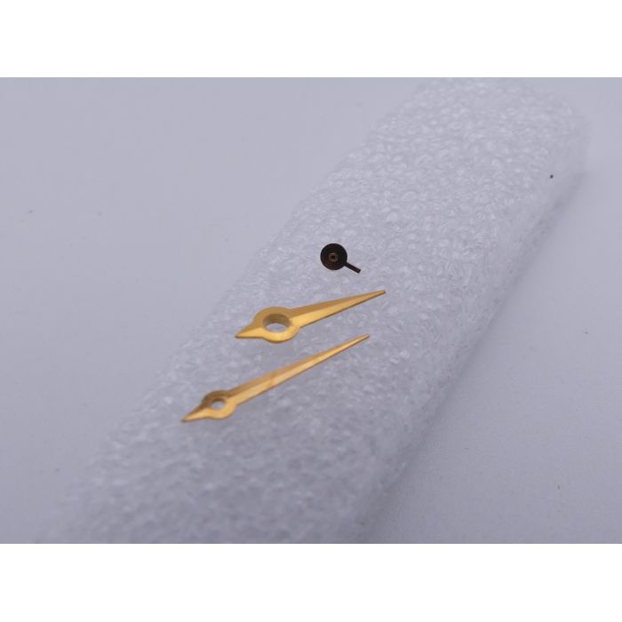 copy ofLIP T 18 aiguilles - golden hands