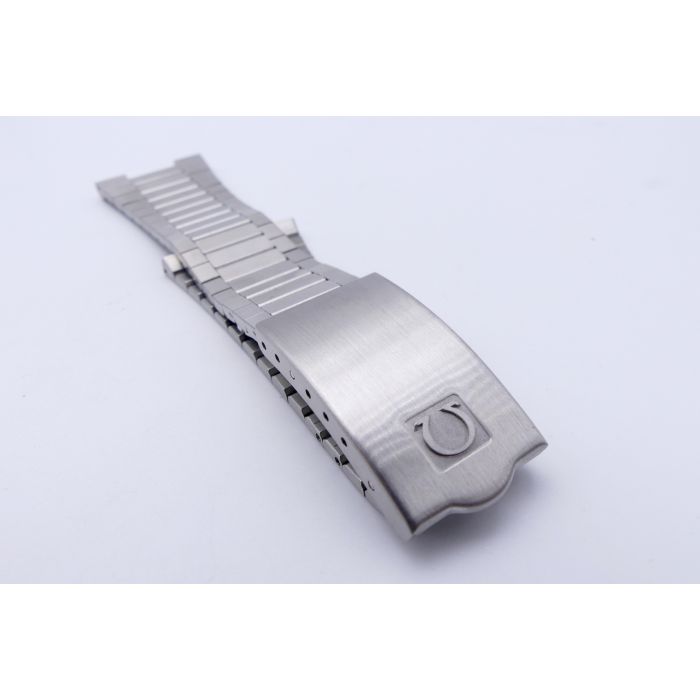 copy ofOmega 1330 / 337 Bracelet acier - Steel vintage strap