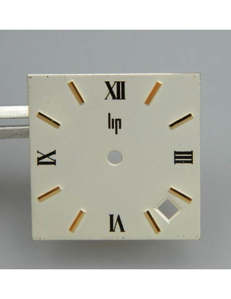 lip cadran carré chiffres romains