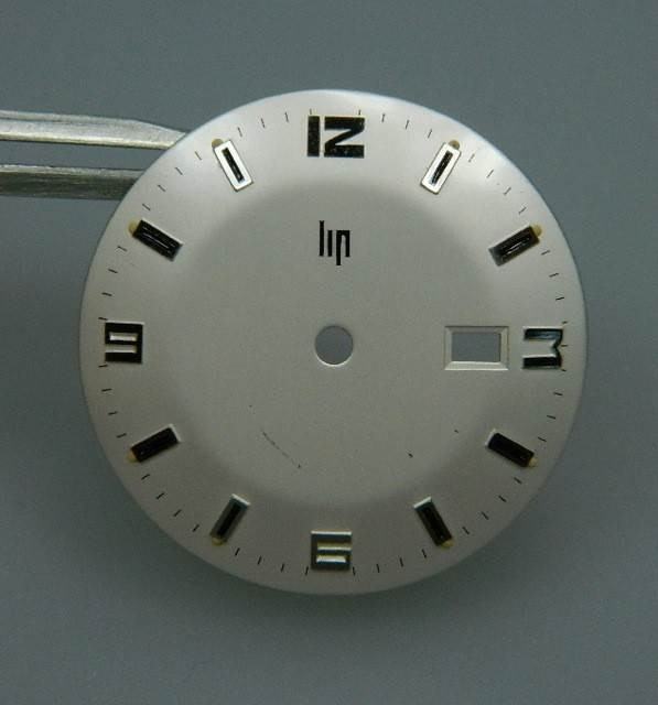 MONTRE LIP CADRAN 25.90 mm *SANS PIEDS* ancien stock des